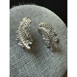 Vintage Coro Clip On Earrings, Coro Gold Tone Clip On Leaf Shaped Earrings